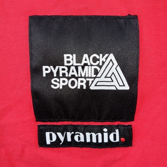 Black Pyramid Sport TShirt Mens XXXL White Blue Red Color Block Flag Patch - Picture 4 of 8